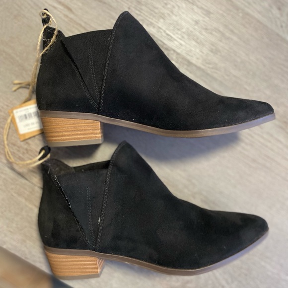 AEO Micro Booties - Picture 7 of 16